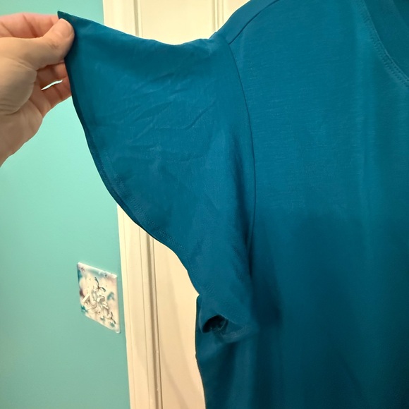 Women’s Short Sleeve Top - Picture 3 of 5